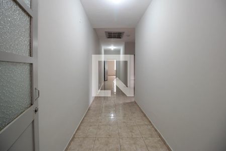 Casa para alugar com 150m², 2 quartos e 2 vagasCorredor