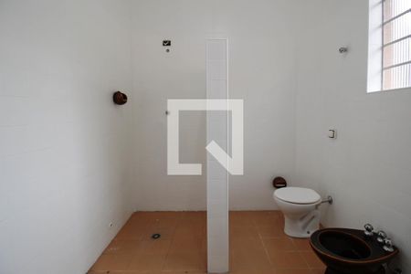 Casa para alugar com 150m², 2 quartos e 2 vagasBanheiro