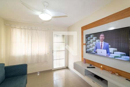 Sala de casa de condomínio para alugar com 3 quartos, 70m² em Campo Grande, Rio de Janeiro