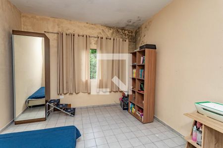 Quarto 1  de casa para alugar com 3 quartos, 180m² em Taboão, Diadema