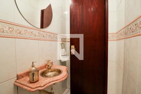 Lavabo de casa à venda com 5 quartos, 300m² em Jardim Picolo, São Paulo