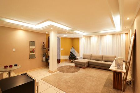 Sala de casa à venda com 5 quartos, 300m² em Jardim Picolo, São Paulo