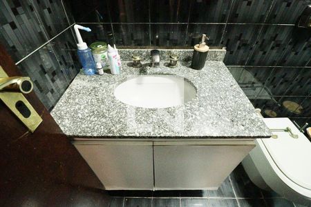 Casa à venda com 300m², 5 quartos e 1 vagaBanheiro da Suíte 1