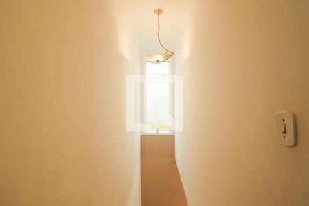 Casa à venda com 300m², 5 quartos e 1 vagaEscada