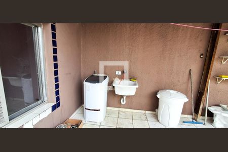 Casa à venda com 200m², 4 quartos e 1 vaga Casa à venda com 200m², 4 quartos e 1 vagaÁrea de Serviço