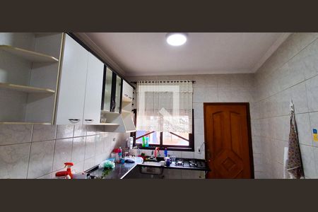 Casa à venda com 200m², 4 quartos e 1 vaga Casa à venda com 200m², 4 quartos e 1 vagaCozinha