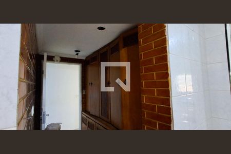 Casa à venda com 200m², 4 quartos e 1 vaga Casa à venda com 200m², 4 quartos e 1 vagaCozinha