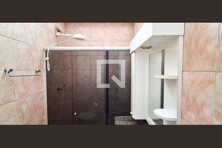 Casa à venda com 200m², 4 quartos e 1 vaga Casa à venda com 200m², 4 quartos e 1 vagaBanheiro Social