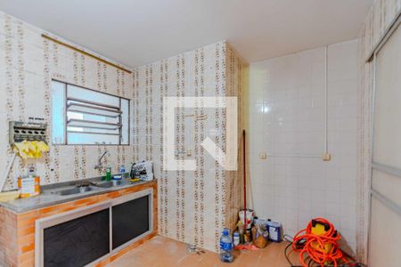 Casa à venda com 163m², 4 quartos e 2 vagas Casa à venda com 163m², 4 quartos e 2 vagasCozinha