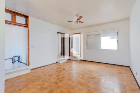 Sala de casa à venda com 4 quartos, 163m² em Guarujá, Porto Alegre
