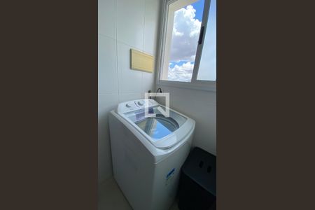 Apartamento à venda com 70m², 2 quartos e 1 vagaÁrea de Serviço