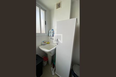 Apartamento à venda com 70m², 2 quartos e 1 vagaÁrea de Serviço