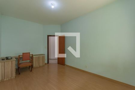 Casa à venda com 630m², 4 quartos e 9 vagasQuarto 4