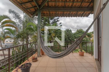 Casa à venda com 630m², 4 quartos e 9 vagasQuarto 1 - Varanda