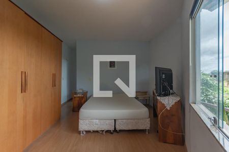 Casa à venda com 630m², 4 quartos e 9 vagasSuíte