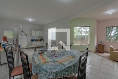 Casa à venda com 630m², 4 quartos e 9 vagasCozinha