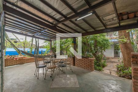 Casa à venda com 630m², 4 quartos e 9 vagasVaranda Gourmet