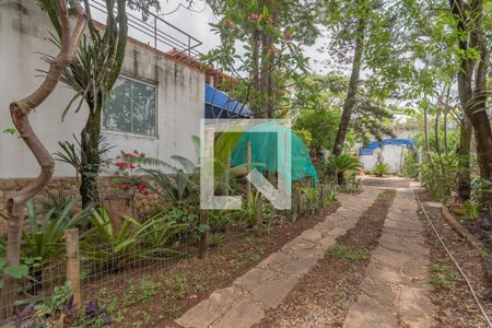 Casa à venda com 630m², 4 quartos e 9 vagasÁrea Externa