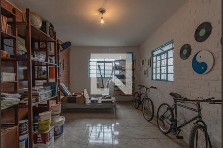 Casa à venda com 630m², 4 quartos e 9 vagasEdícula - Suíte