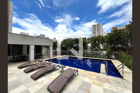 Apartamento à venda com 70m², 2 quartos e 2 vagasÁrea comum - Piscina