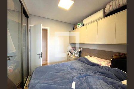 Apartamento à venda com 70m², 2 quartos e 2 vagasQuarto 2