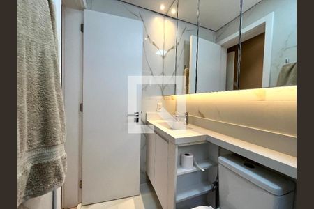 Apartamento à venda com 70m², 2 quartos e 2 vagasBanheiro da Suíte