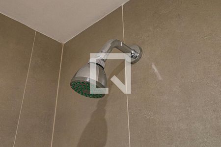 Banheiro de kitnet/studio à venda com 1 quarto, 19m² em Pinheiros, São Paulo