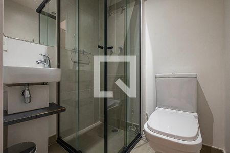 Banheiro de kitnet/studio à venda com 1 quarto, 19m² em Pinheiros, São Paulo