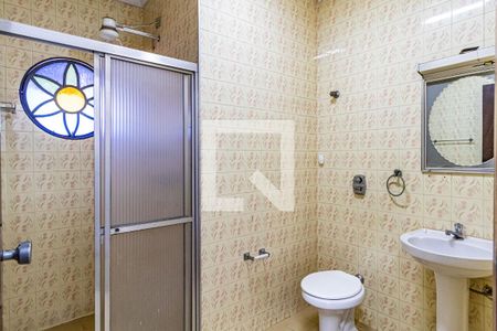 Casa à venda com 300m², 3 quartos e 2 vagasBanheiro social