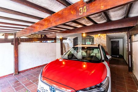 Casa à venda com 300m², 3 quartos e 2 vagasGaragem