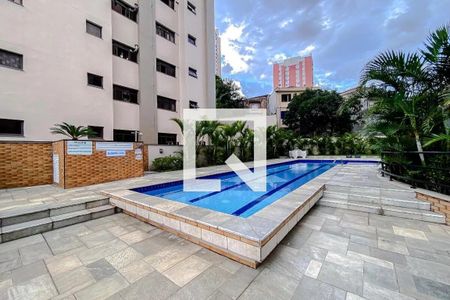 Apartamento à venda com 61m², 2 quartos e 2 vagas Apartamento à venda com 61m², 2 quartos e 2 vagasÁrea comum - Piscina