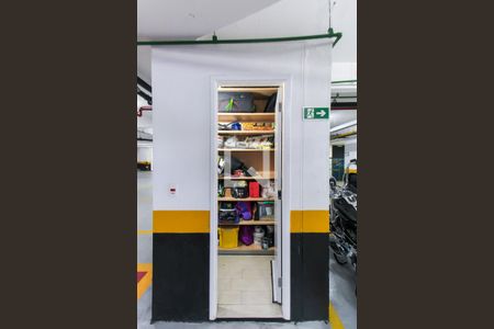 Apartamento à venda com 61m², 2 quartos e 2 vagas Apartamento à venda com 61m², 2 quartos e 2 vagasDeposito