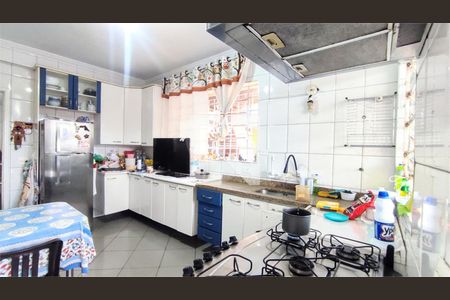 Casa à venda com 3 quartos, 159m² em Campo Belo, São Paulo