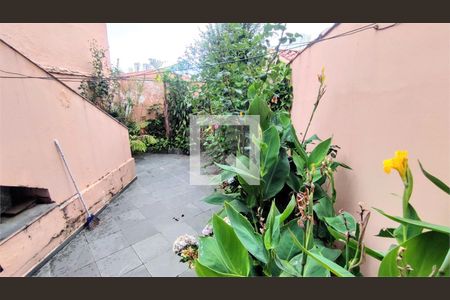 Casa à venda com 3 quartos, 159m² em Campo Belo, São Paulo