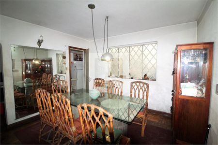 Casa à venda com 3 quartos, 174m² em Indianópolis, São Paulo