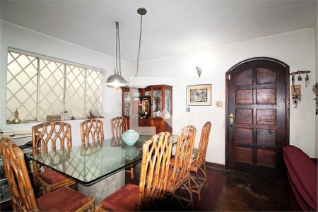 Casa à venda com 3 quartos, 174m² em Indianópolis, São Paulo