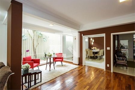 Casa à venda com 500m², 5 quartos e 5 vagas