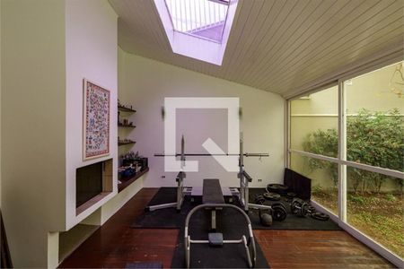 Casa à venda com 500m², 5 quartos e 5 vagas