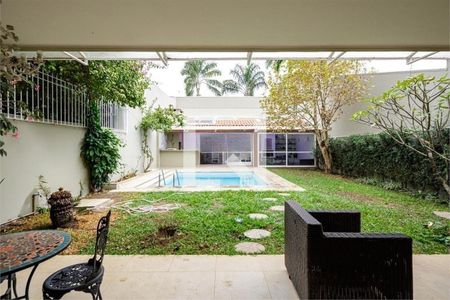 Casa à venda com 500m², 5 quartos e 5 vagas
