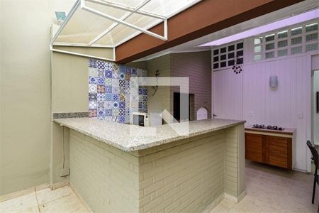 Casa à venda com 500m², 5 quartos e 5 vagas
