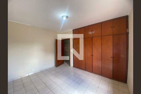 Casa à venda com 185m², 3 quartos e 4 vagas