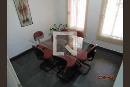 Casa à venda com 3 quartos, 147m² em Ferreira, São Paulo