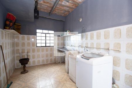 Casa à venda com 927m², 6 quartos e 5 vagas Casa à venda com 927m², 6 quartos e 5 vagasÁrea de Serviço