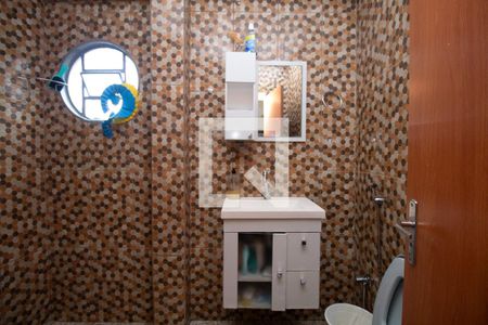 Casa à venda com 927m², 6 quartos e 5 vagas Casa à venda com 927m², 6 quartos e 5 vagasBanheiro casa 2