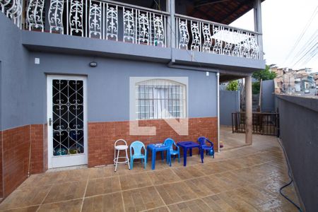 Casa à venda com 927m², 6 quartos e 5 vagas Casa à venda com 927m², 6 quartos e 5 vagasÁrea externa casa 2