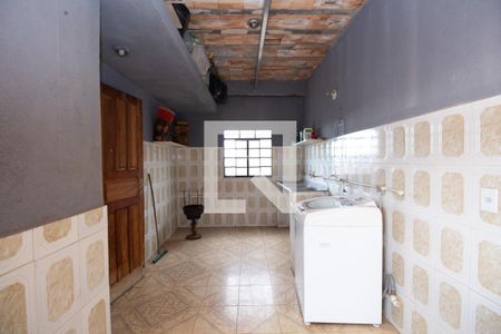 Casa à venda com 927m², 6 quartos e 5 vagas Casa à venda com 927m², 6 quartos e 5 vagasÁrea de Serviço