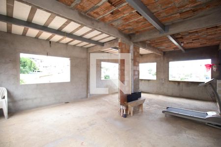 Casa à venda com 927m², 6 quartos e 5 vagas Casa à venda com 927m², 6 quartos e 5 vagasÁrea de Serviço