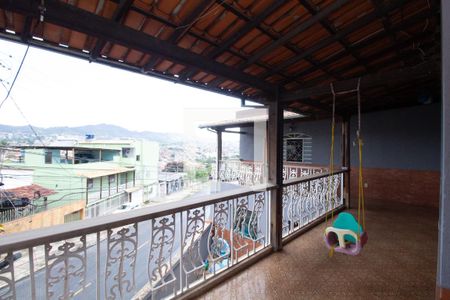 Casa à venda com 927m², 6 quartos e 5 vagas Casa à venda com 927m², 6 quartos e 5 vagasÁrea externa