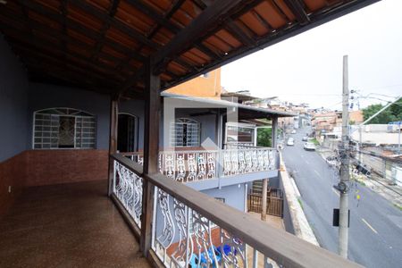 Casa à venda com 927m², 6 quartos e 5 vagas Casa à venda com 927m², 6 quartos e 5 vagasÁrea externa