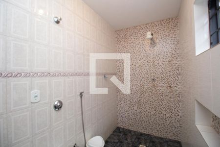 Casa à venda com 927m², 6 quartos e 5 vagas Casa à venda com 927m², 6 quartos e 5 vagasBanheiro